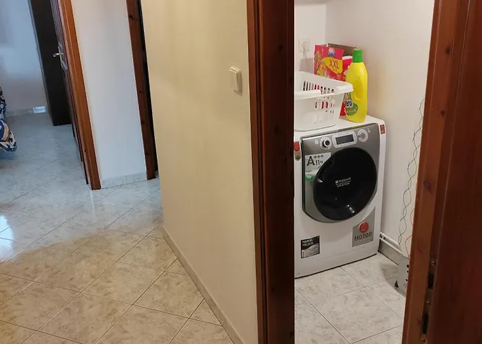 Leyland Айос-Николаос