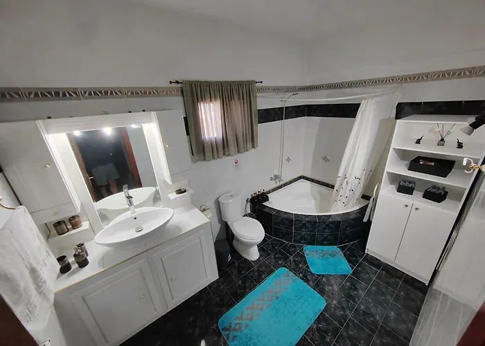 Leyland Дом отдыха *